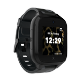 Fronten af et sort panter XGO3 smartwatch til børn med normal tilstand display. Gps smartwatch børn kan have med i skole
