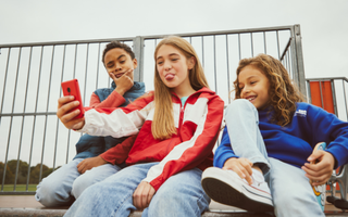 Børn har brug for venner, ikke følgere
