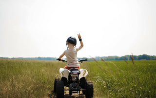 Hvornår bør mit barn få sin første mobil eller smartwatch?