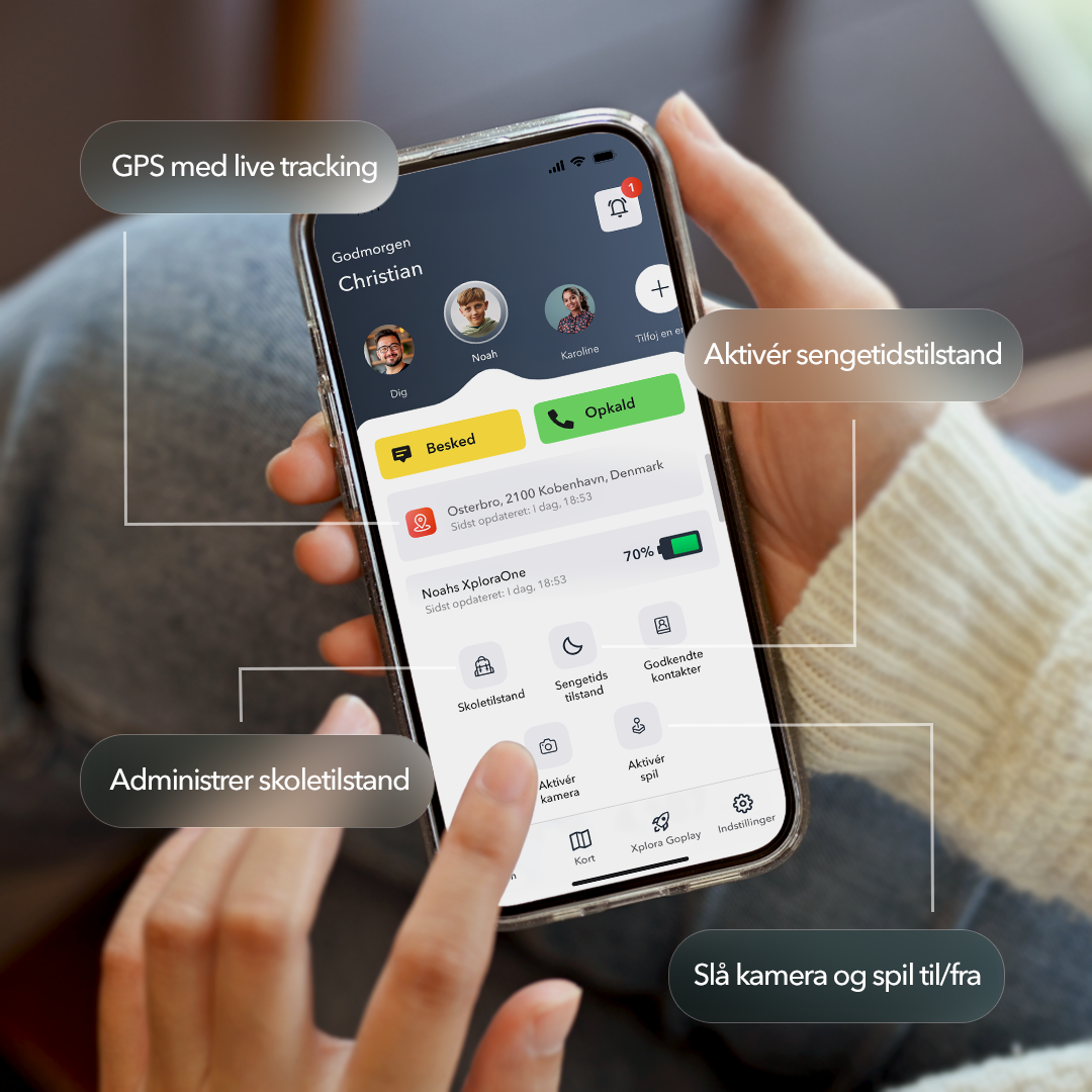 Person bruger en mobil med Xplora Guardian-appen; markeringer for GPS med live tracking, administrer skoletilstand, aktivér sengetidstilstand og slå kamera og spil til/fra.
