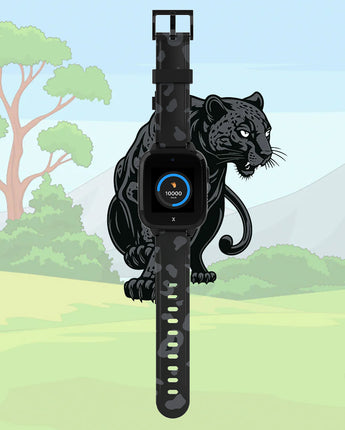 XGO3 GPS smartwatch i sort med skridttæller display for dagen. Smartwatch til børn med trygge funktioner
