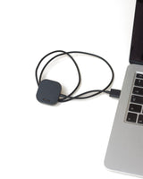 X6play med magnetisk oplader oplader fra bærbar computer