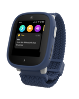 Blåt Xplora X6Play børneur set fra siden, der viser en besked fra "mor" om at huske vandflasken. Tydelig brugerflade med farverige ikoner øverst på skærmen.