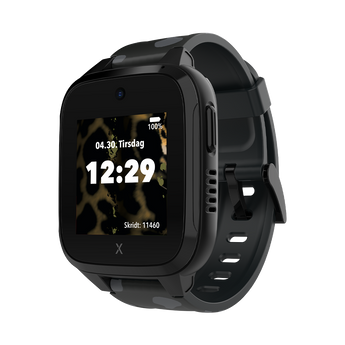 Sort XGO3 smartwatch med 11460 skridt uldt batteri og klokken 12.29. Ur med GPS til børn